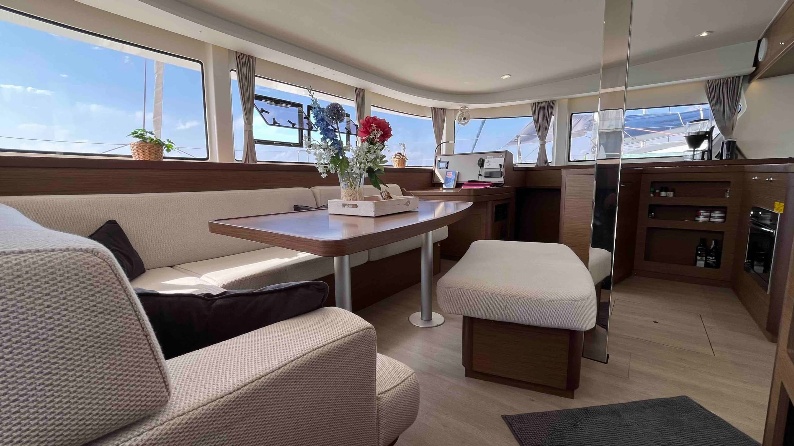 Lagoon 42 21