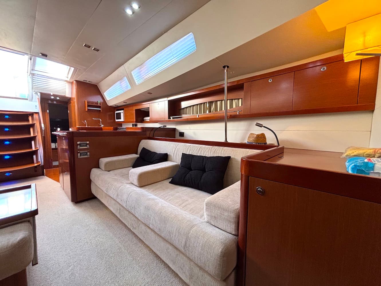 BENETEAU OCEANIS 58 15