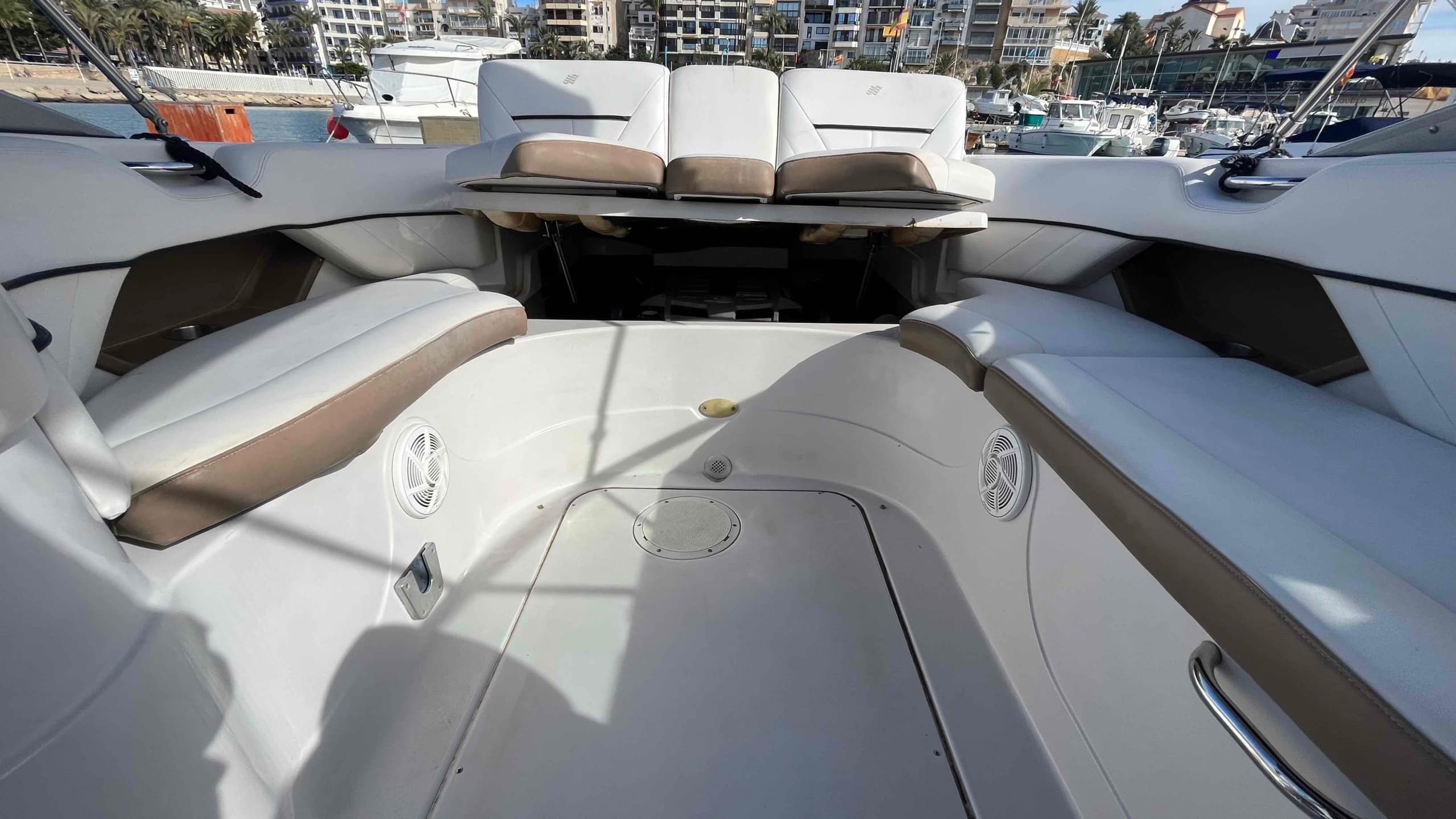 Four Winns Horizon 260 3