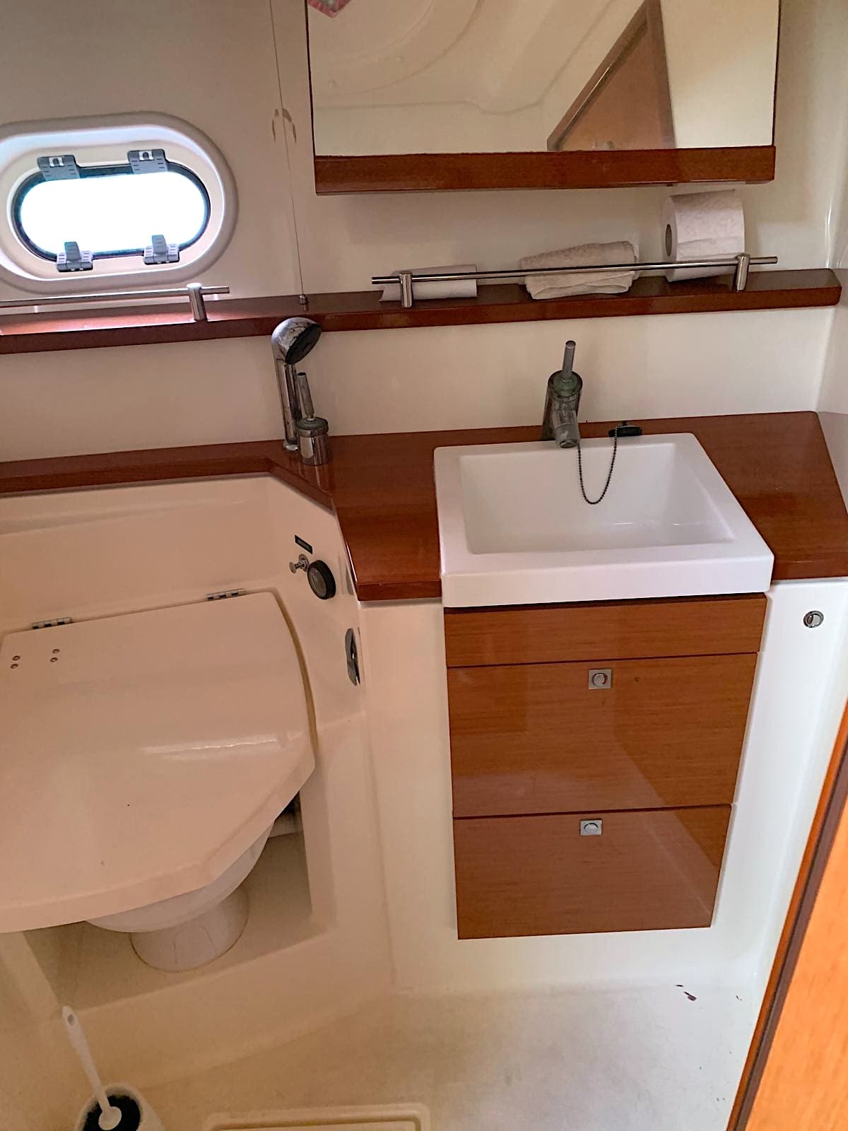 PRESTIGE 42 S 18
