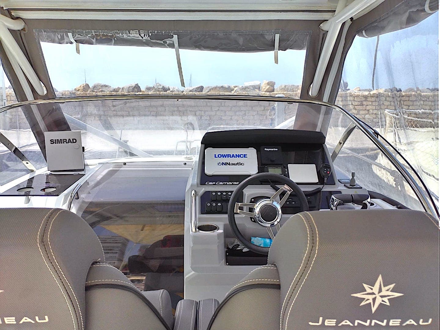 JEANNEAU CAP CAMARAT 9.0 WA 5