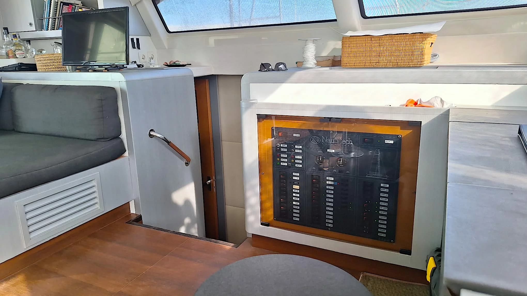 Nautitech 542 20