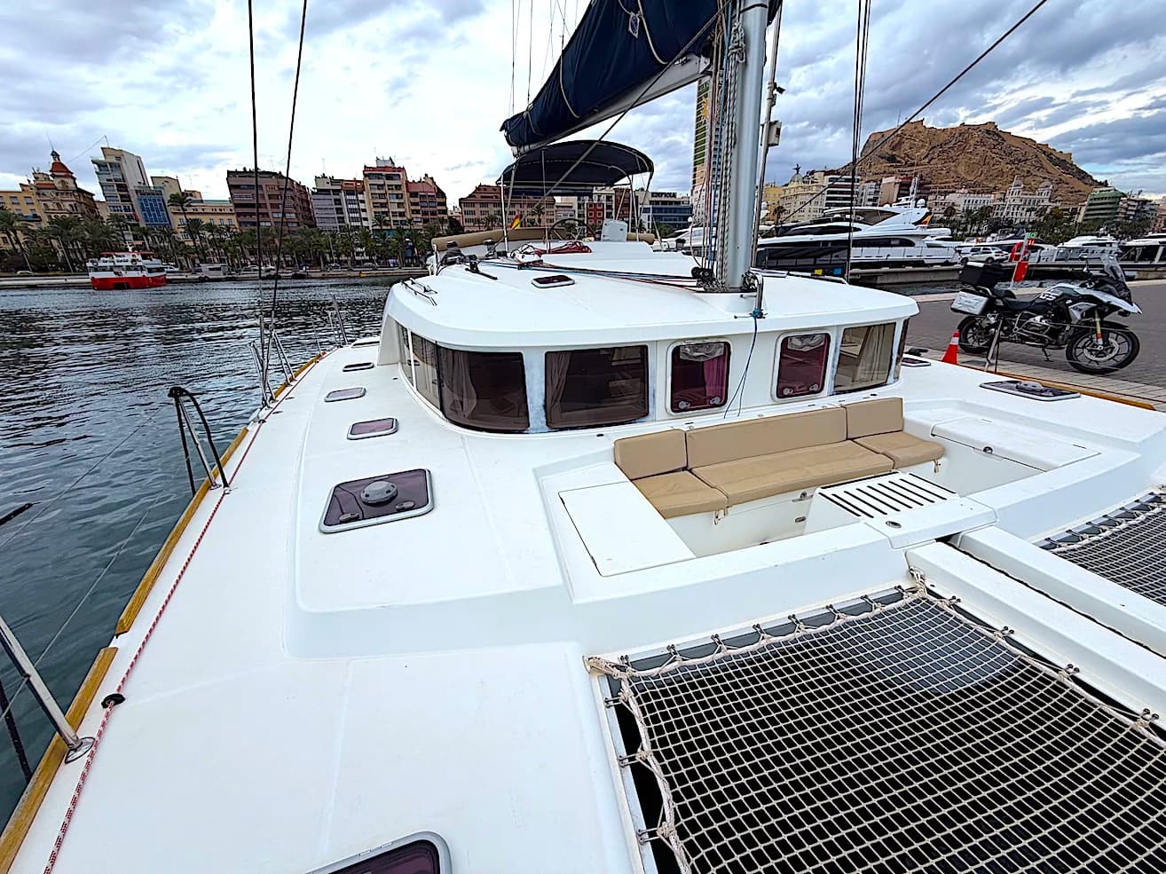Lagoon 440 6