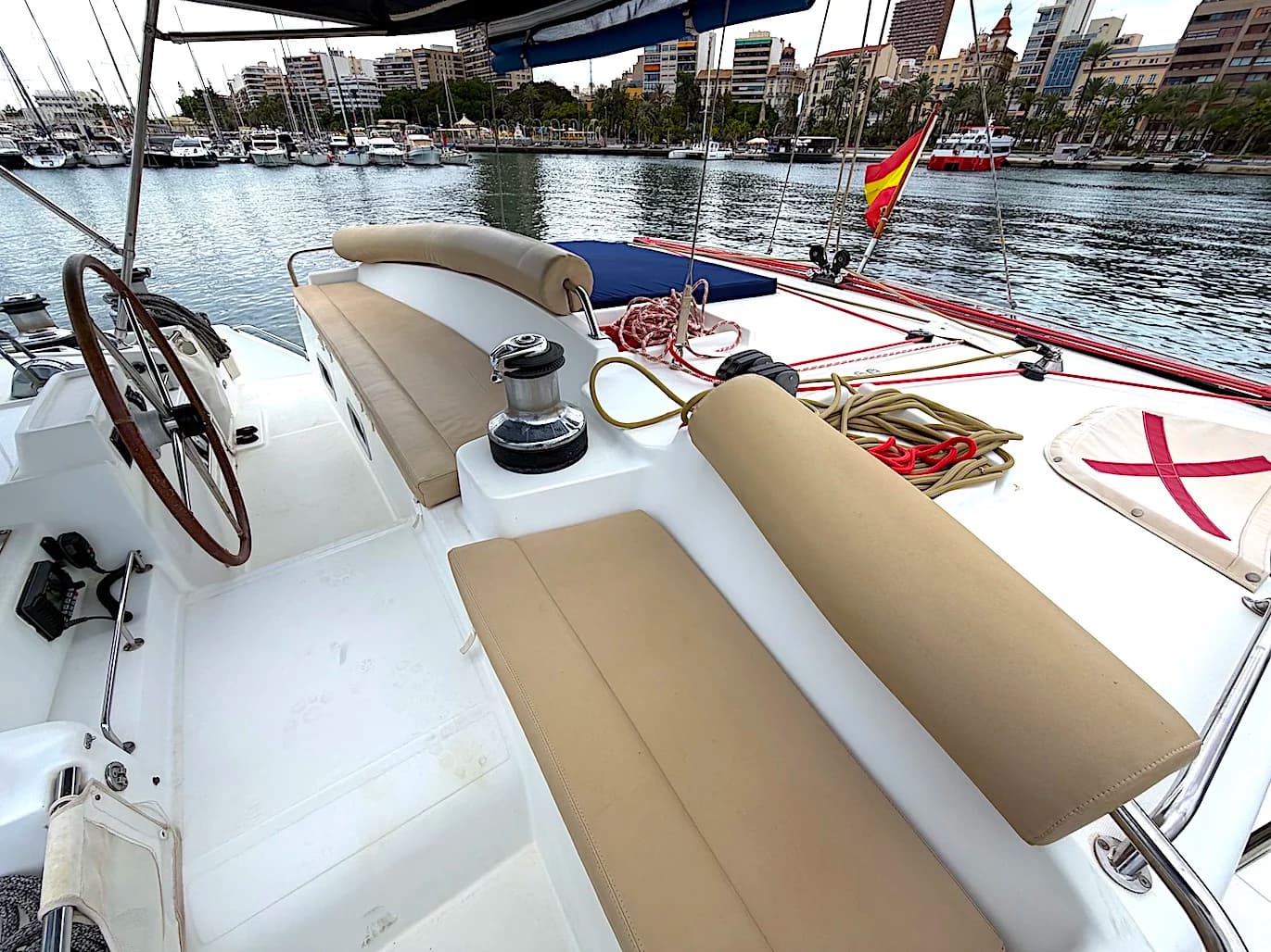 Lagoon 440 7