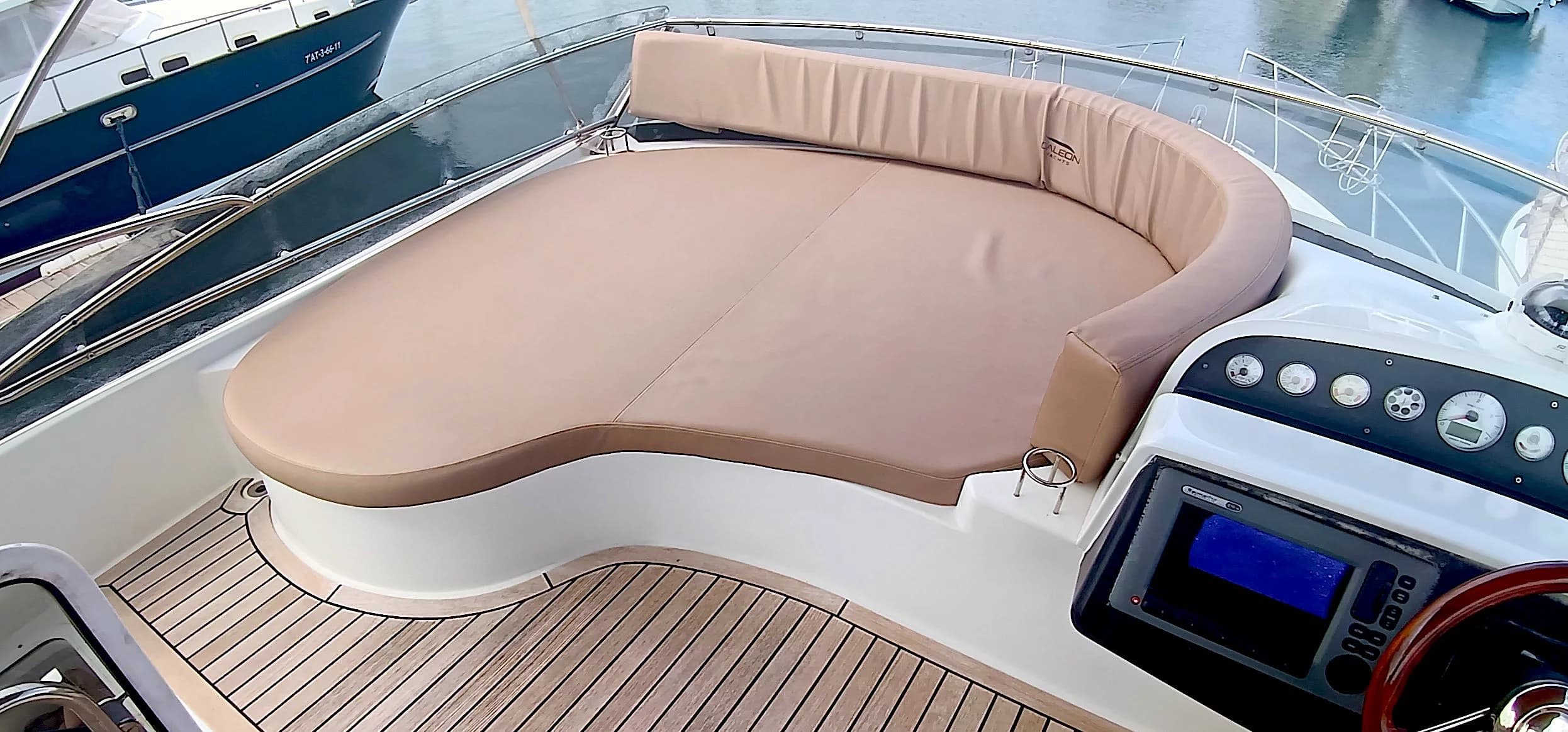 Galeon 440 Fly 12